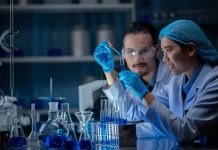 Bilimsel araştırmaların yapı taşı olarak kabul edilen bilimsel varsayım, bilgi üretim sürecinin temelini oluşturur. Gözlemlerden yola çıkarak geliştirilen bu önermeler, test edilebilir ve yanlışlanabilir özellikleriyle bilimsel yöntem çerçevesinde önemli bir yer tutar. Peki ama bu kavram neden bu kadar kritiktir ve bilimsel süreçteki yeri tam olarak nedir? Konulu bir haber görseli.