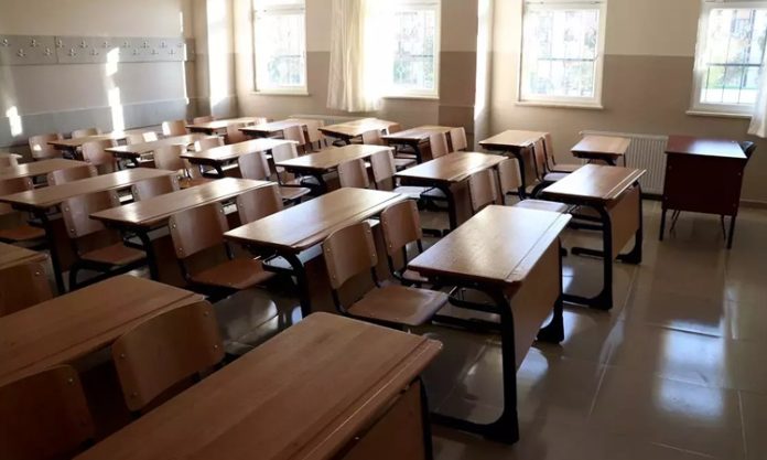 Bütüncül Eğitim Yaklaşımı Öğrencinin Gelişimini Nasıl Destekler Bütüncül Eğitim Yaklaşımı Öğrencinin Gelişimini Nasıl Destekler. Konulu bir haber görseli.