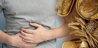 Çölyak Hastalığı Gluten Tüketimini Neden Yasaklıyor Çölyak hastalığı, genetik bir hastalık olup, gluten adlı bir proteinle ciddi şekilde etkileşir ve sindirim sistemi üzerinde zararlı etkilere yol açar. Bu hastalık, bağışıklık sisteminin yanlışlıkla glutenin vücutta sindirilememesini yabancı bir madde olarak tanıyıp saldırmasıyla başlar. Gluten, buğday, arpa ve çavdar gibi tahıllarda bulunan bir protein türüdür. Çölyak hastaları, gluten tükettiklerinde ince bağırsakları zarar görür, bu da besinlerin emilimini zorlaştırır ve çeşitli sağlık sorunlarına yol açar. Glutenin yasaklanmasının arkasındaki mekanizmalar oldukça karmaşık ve hastalığın yönetimi için hayati öneme sahiptir. Bu yazıda, çölyak hastalığının glutenle olan ilişkisinin neden kritik olduğunu, glutenin sindirim sistemindeki etkilerini ve hastaların bu maddeyi neden hayatlarından tamamen çıkarmaları gerektiğini detaylı bir şekilde inceleyeceğiz. Konulu bir haber görseli.
