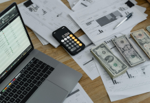 Günümüzde gençlerin iş hayatına atılma biçimi, geleneksel yöntemlerden farklı olarak daha dinamik, dijital ve esnek yollarla şekilleniyor. Özellikle dijitalleşmenin etkisiyle birlikte, ticaret artık yalnızca büyük sermayeye sahip kişilerin değil, küçük fikirlerle yola çıkan gençlerin de alanı haline geldi. konulu bir görsel