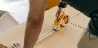 Kendi işinin patronu olmak birçok insanın hayalidir. Özgürlük, esneklik ve sınırsız kazanç düşüncesi kulağa oldukça cazip gelir. Ancak girişimcilik, doğru adımlar atılmadığı takdirde yüksek riskler barındıran bir yoldur. konulu bir görsel.