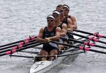 Kürek, suyun üzerinde ilerlemek için kullanılan uzun, ince ve genellikle iki kanatlı bir araçtır. Hem gemi hem de tekne türlerinde yön verme ve hareket sağlama amacıyla kullanılır. Kürek kullanımı, tarih boyunca insanlık için önemli bir taşıma ve ulaşım aracı olmuştur. Ancak zamanla gelişen teknolojiyle birlikte, günümüzde kürek daha çok spor ve rekreasyon amacıyla kullanılmaktadır. Konulu bir haber görseli.