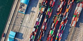 Ticaret, insanlık tarihinin en eski faaliyetlerinden biri olup, günümüzde oldukça geniş bir yelpazeye yayılmıştır. İnsanlar, ihtiyaçlarını karşılamak amacıyla sürekli olarak ticaret yaparlar. Ancak "ticaret" terimi genellikle bir iş faaliyeti olarak algılansa da, ticaretin bir meslek olup olmadığı konusu tartışmaya açıktır. Konulu bir haber görseli.